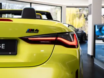 BMW M4 Cabrio xDrive Competition Carbon 360