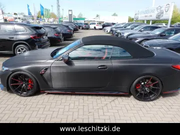 BMW M4 Cabrio xDrive Competition Foliert