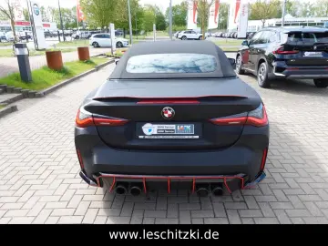 BMW M4 Cabrio xDrive Competition Foliert