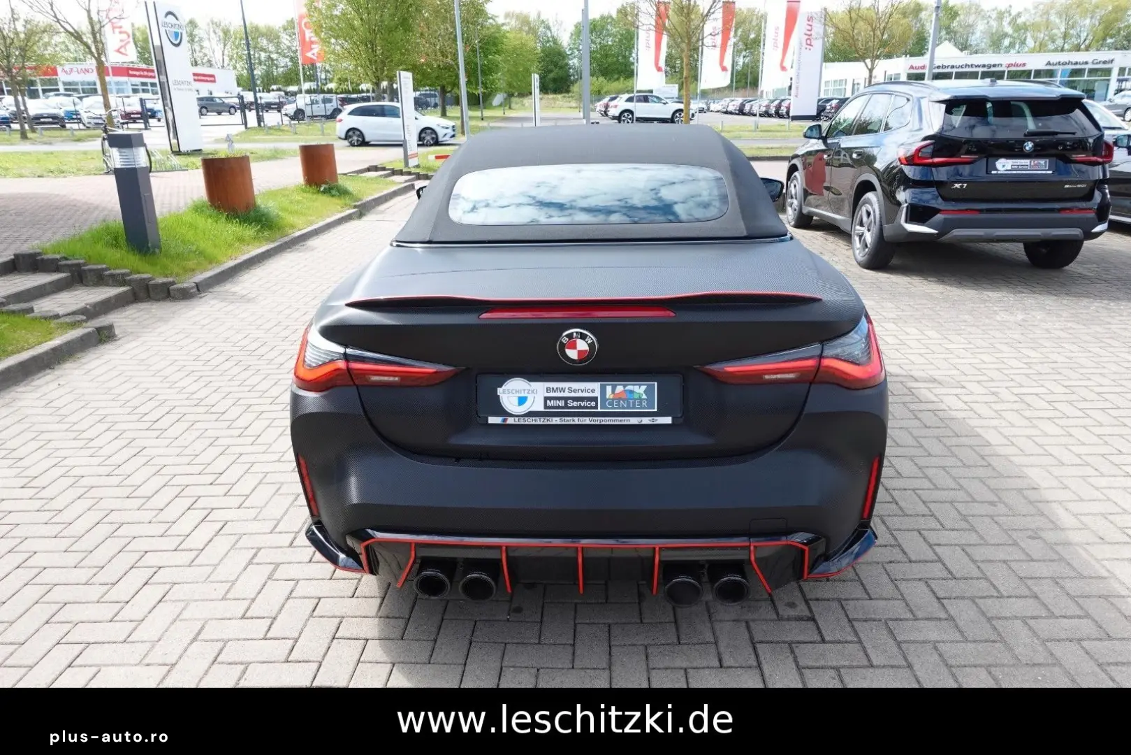 BMW M4 Cabrio xDrive Competition Foliert