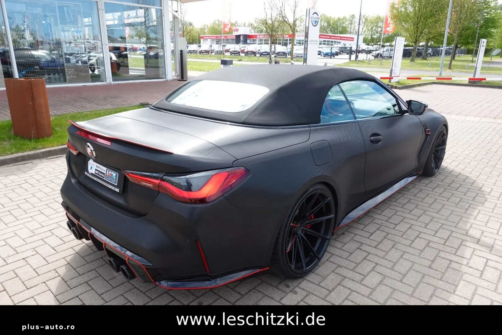 BMW M4 Cabrio xDrive Competition Foliert