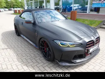 BMW M4 Cabrio xDrive Competition Foliert