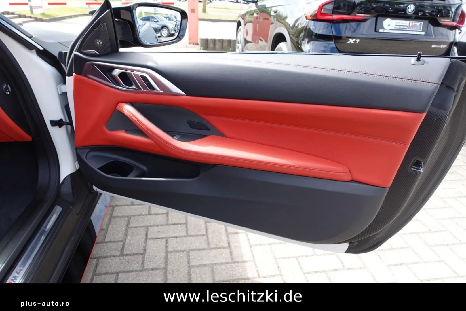 BMW M4 Cabrio xDrive Competition Foliert