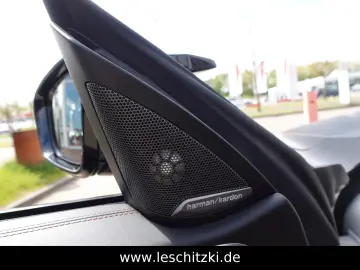BMW M4 Cabrio xDrive Competition Foliert