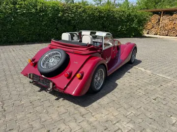 MORGAN Plus 4 - Automatik EZ 2025
