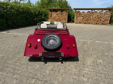 MORGAN Plus 4 - Automatik EZ 2025