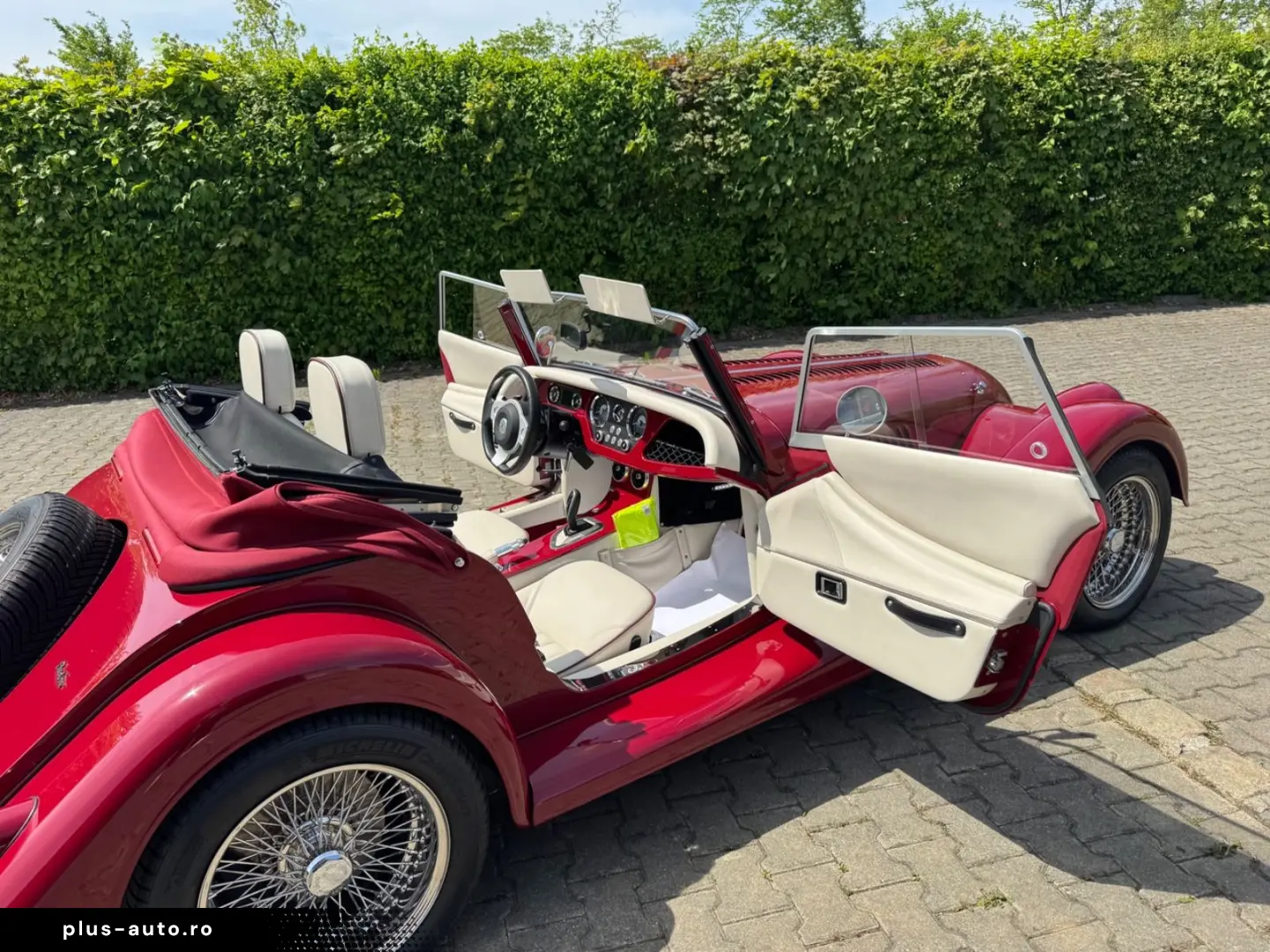 MORGAN Plus 4 - Automatik EZ 2025
