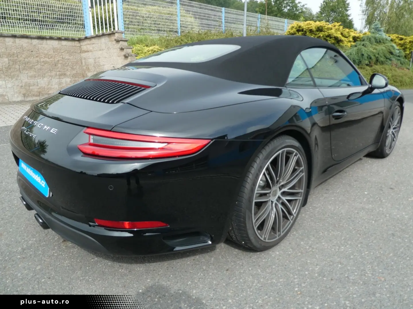 PORSCHE 911 Carrera Cabriolet