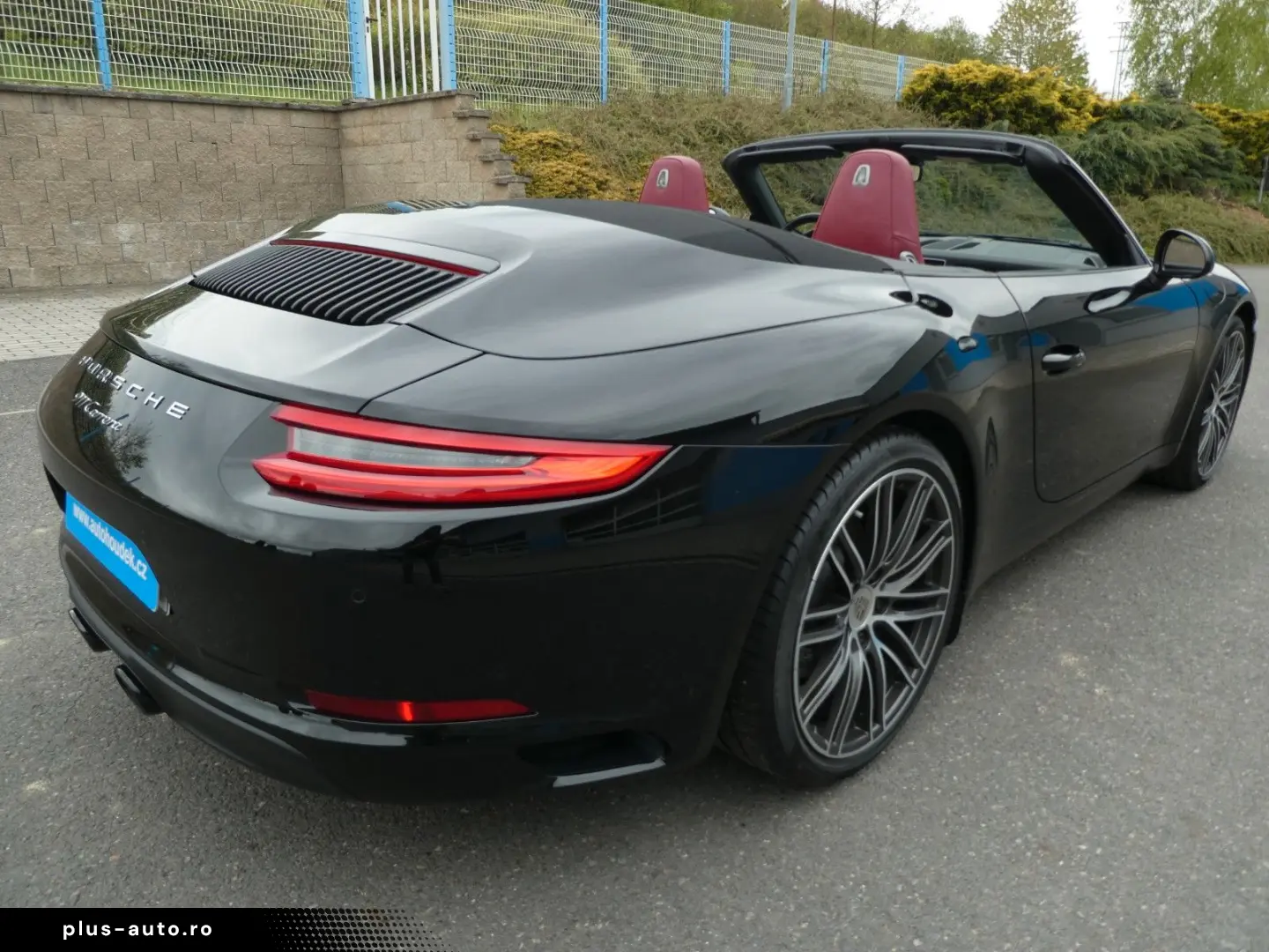 PORSCHE 911 Carrera Cabriolet