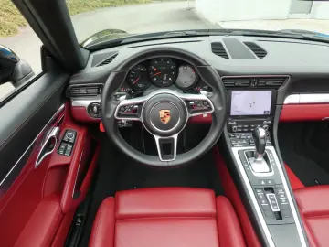 PORSCHE 911 Carrera Cabriolet
