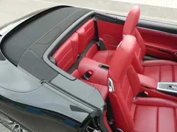 PORSCHE 911 Carrera Cabriolet