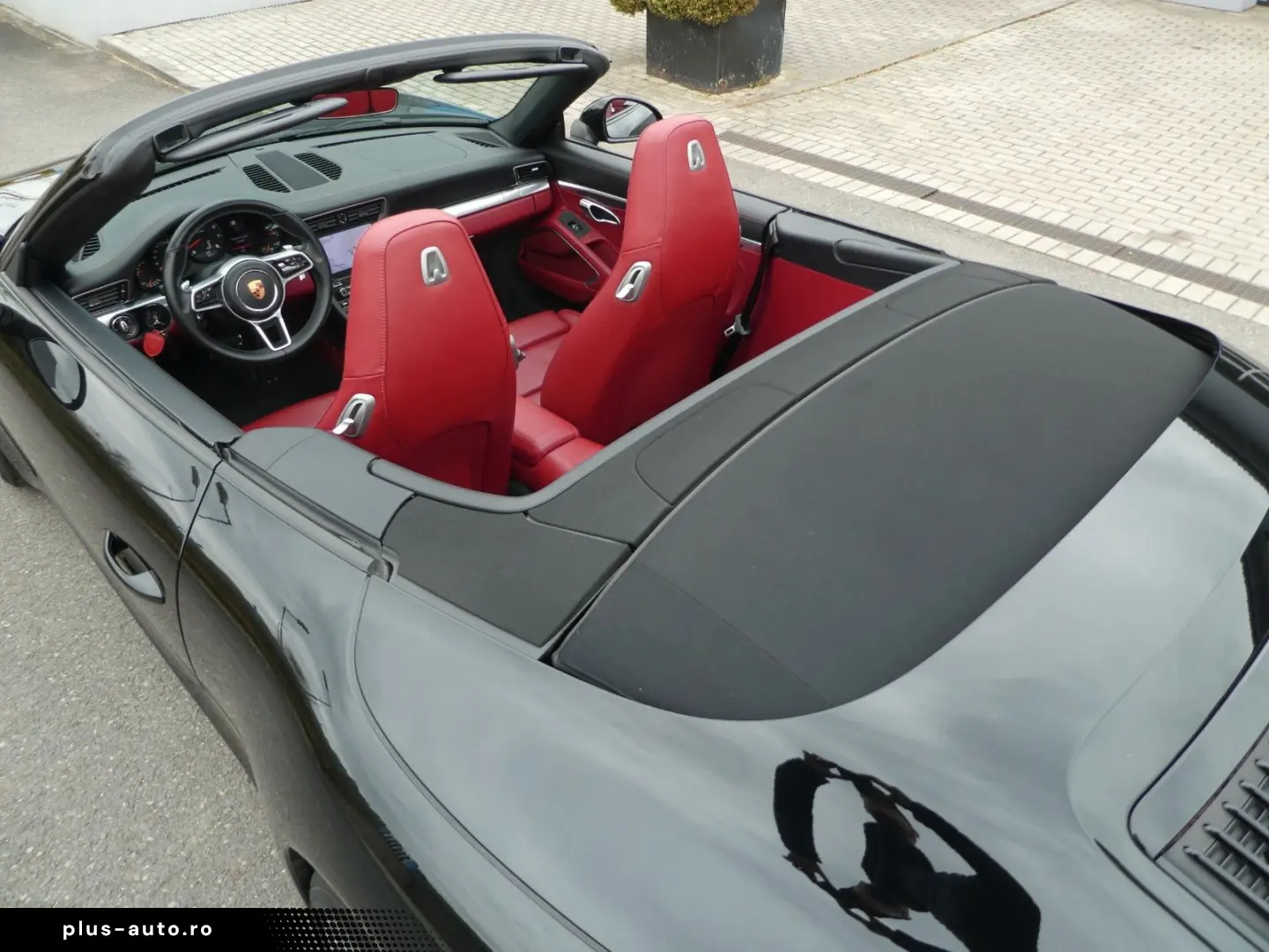 PORSCHE 911 Carrera Cabriolet