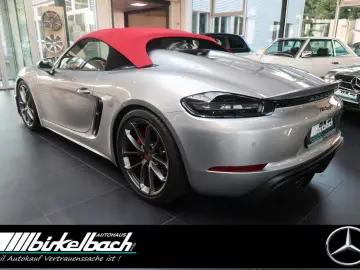 PORSCHE 718 Boxster Spyder GT silber Bose 3500KM 1.Hd