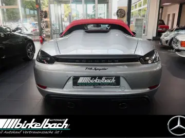 PORSCHE 718 Boxster Spyder GT silber Bose 3500KM 1.Hd