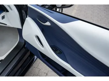 LEXUS LC 500 Cabrio Bespoke Build Touring-Paket adapt.