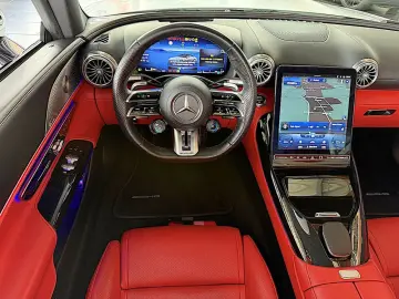 MERCEDES-BENZ SL 63 AMG Dynamic Plus