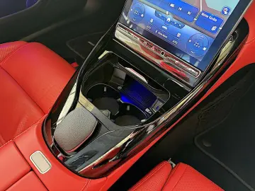 MERCEDES-BENZ SL 63 AMG Dynamic Plus