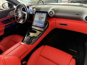 MERCEDES-BENZ SL 63 AMG Dynamic Plus