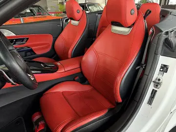MERCEDES-BENZ SL 63 AMG Dynamic Plus