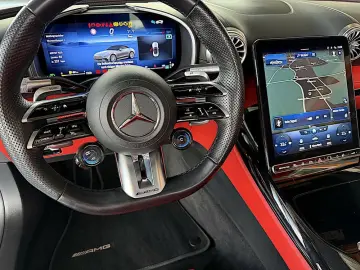 MERCEDES-BENZ SL 63 AMG Dynamic Plus