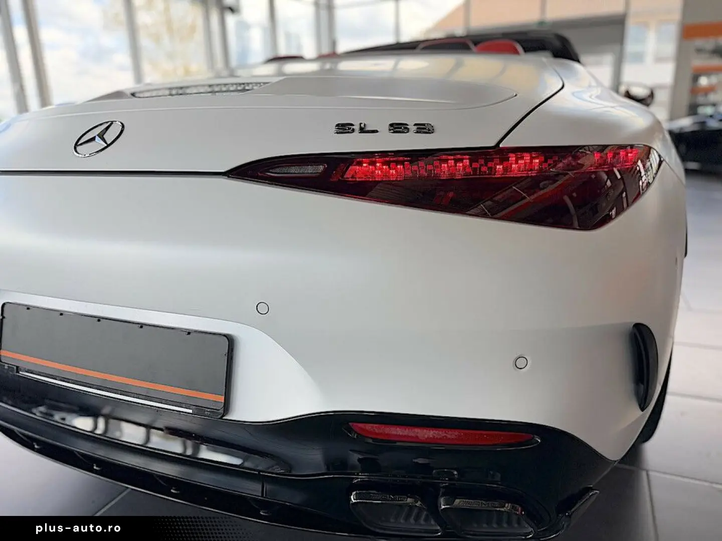 MERCEDES-BENZ SL 63 AMG Dynamic Plus