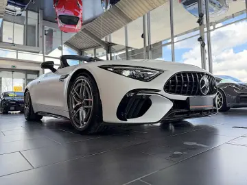MERCEDES-BENZ SL 63 AMG Dynamic Plus