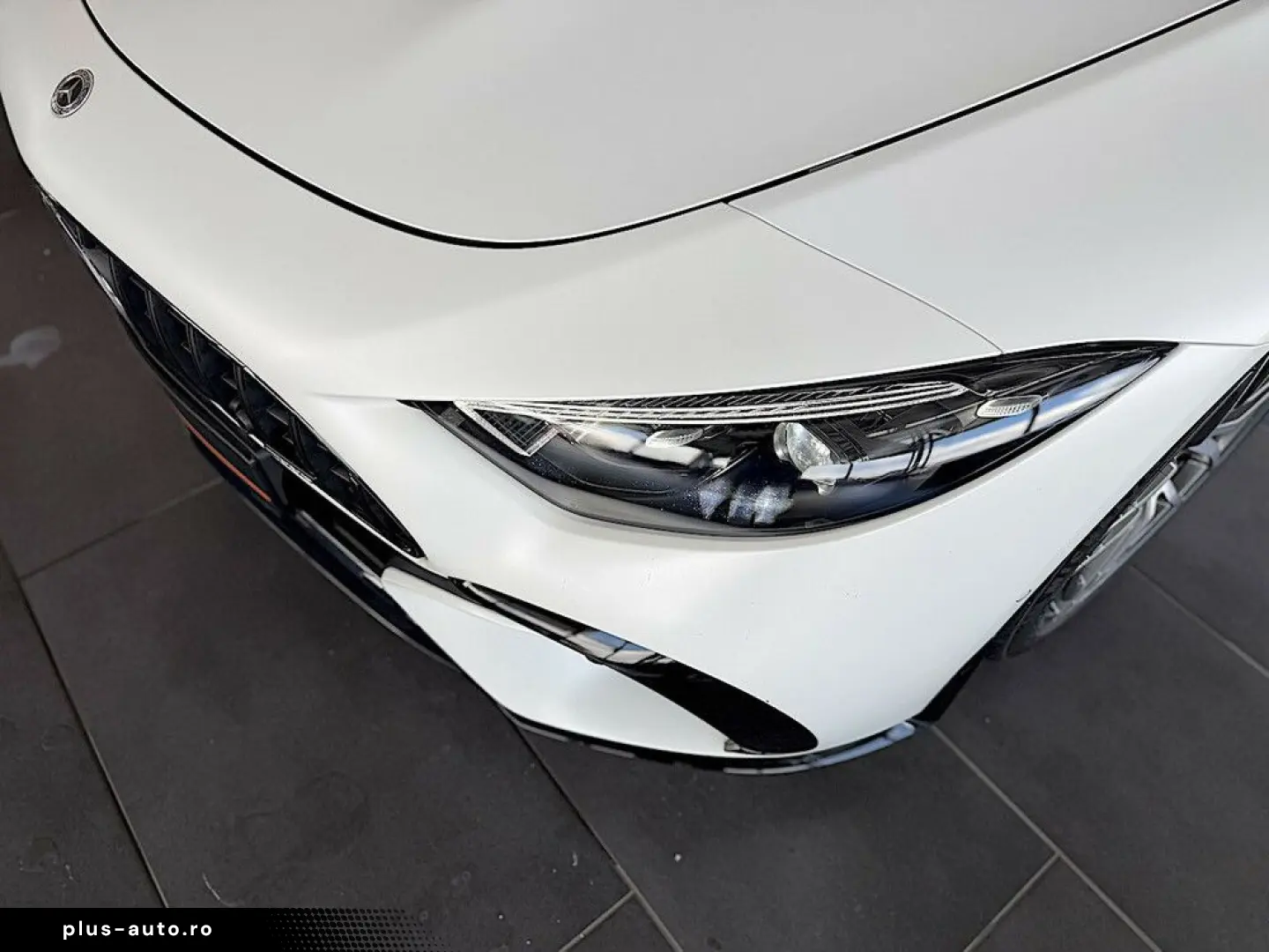 MERCEDES-BENZ SL 63 AMG Dynamic Plus