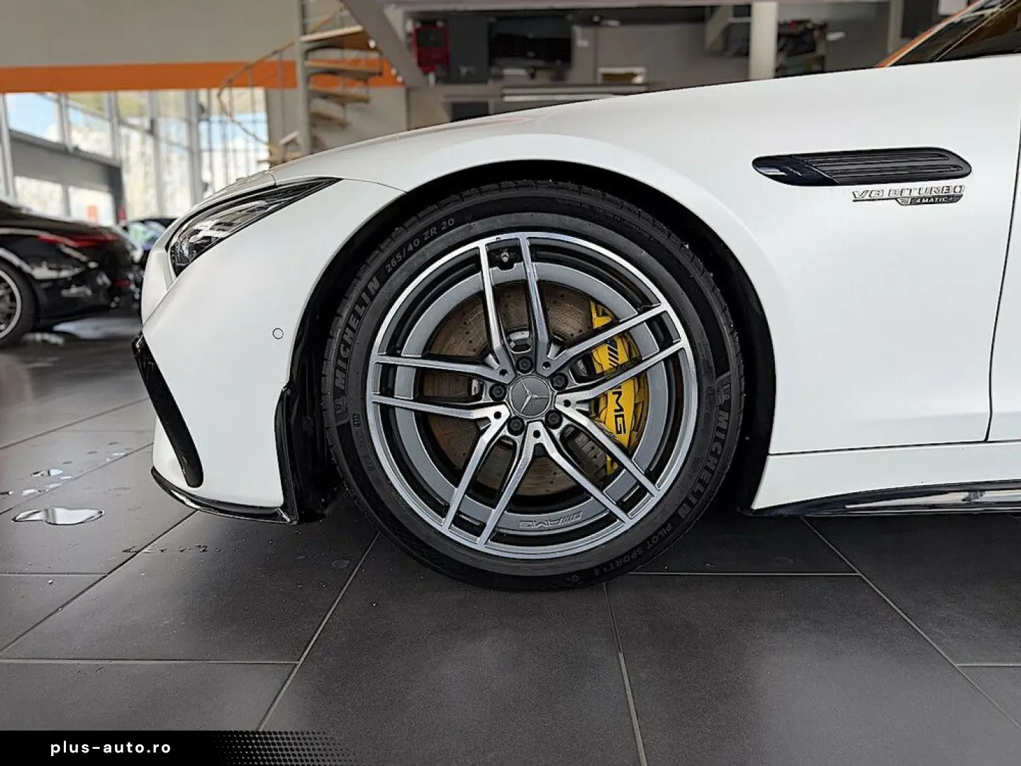 MERCEDES-BENZ SL 63 AMG Dynamic Plus