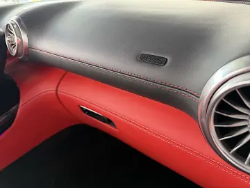 MERCEDES-BENZ SL 63 AMG Dynamic Plus