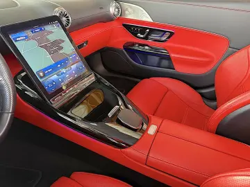 MERCEDES-BENZ SL 63 AMG Dynamic Plus