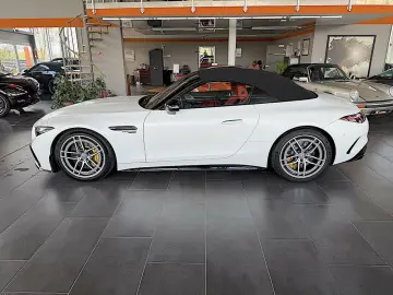 MERCEDES-BENZ SL 63 AMG Dynamic Plus