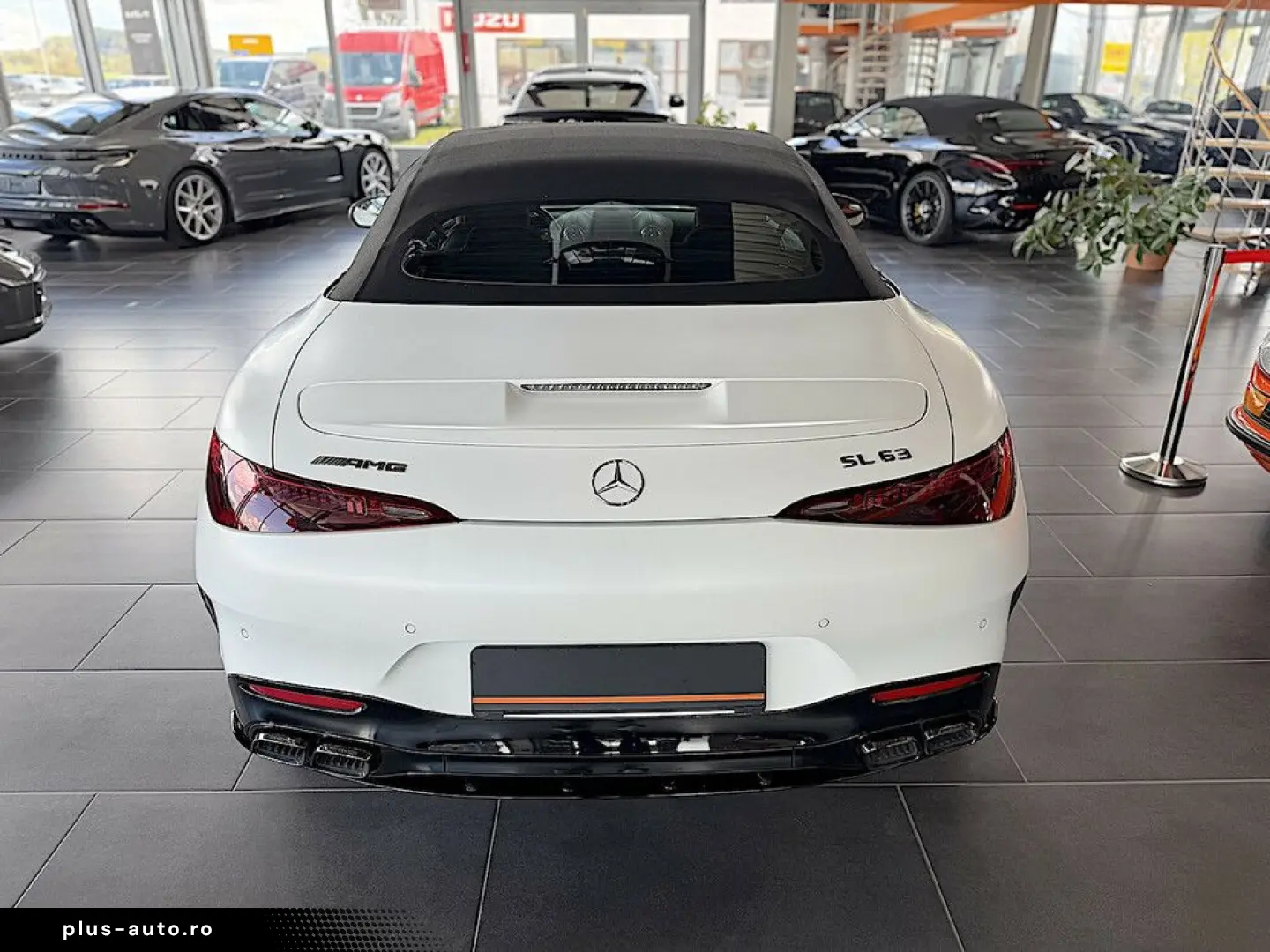 MERCEDES-BENZ SL 63 AMG Dynamic Plus