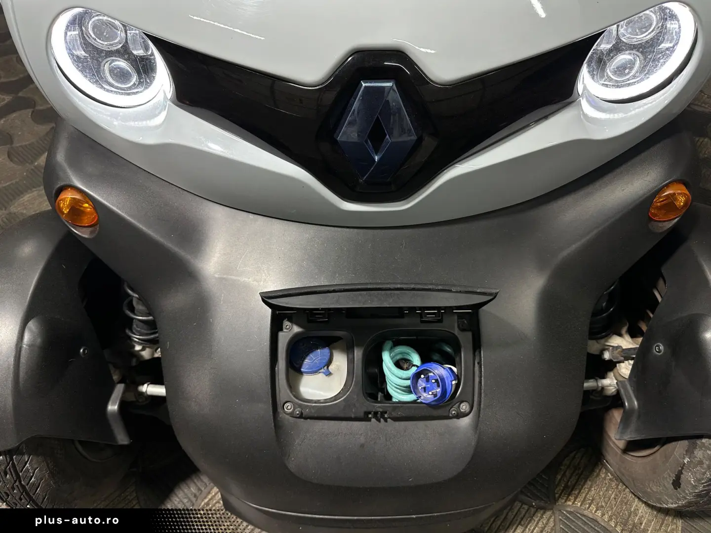 Renault Twizy 2014 •Se poate conduce de la 16Ani•