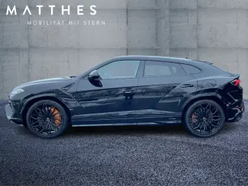 LAMBORGHINI URUS SE Dark-Package Pano B&O-Sound