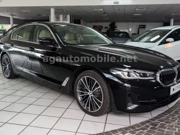 BMW 520d xDrive ACC DrivingAssist Kamera Leder