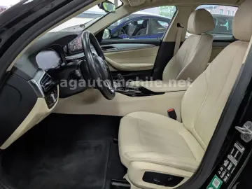 BMW 520d xDrive ACC DrivingAssist Kamera Leder