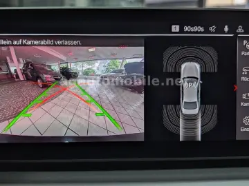 BMW 520d xDrive ACC DrivingAssist Kamera Leder