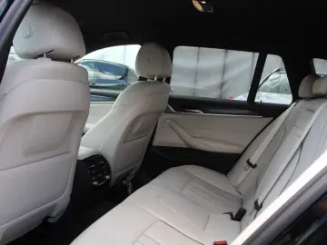 BMW 520d Tour.xDrive M Sportpaket DAB 20 Zoll Kamera