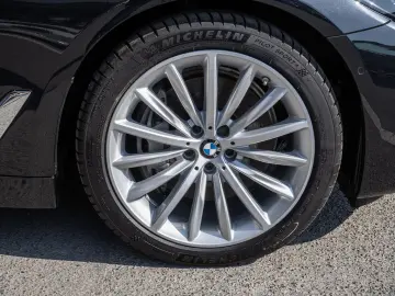 BMW 530d xDrive Luxury Line STANDHZ LEDER H K AKTIVL