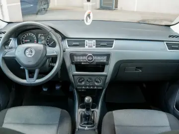 SKODA RAPID SPACEBACK