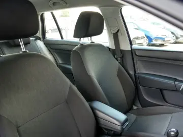 SKODA RAPID SPACEBACK