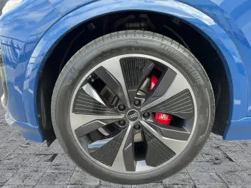 AUDI SQ6 e-tron EDITION ONE MATRIX HuD B&O PANO AHK