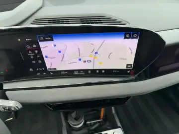 AUDI SQ6 e-tron EDITION ONE MATRIX HuD B&O PANO AHK