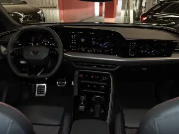 AUDI Q5 TFSI quattro 150 kW S tronic