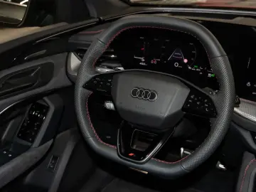 AUDI Q5 TFSI quattro 150 kW S tronic
