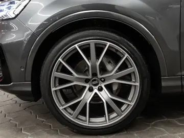 AUDI Q7 50 TDI quattro S line Pano AHK 360  LED 22