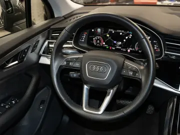 AUDI Q7 50 TDI quattro S line Pano AHK 360  LED 22