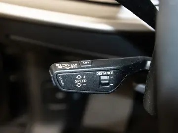 AUDI Q7 50 TDI quattro S line Pano AHK 360  LED 22