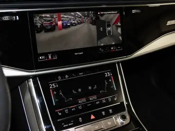 AUDI Q7 50 TDI quattro S line Pano AHK 360  LED 22