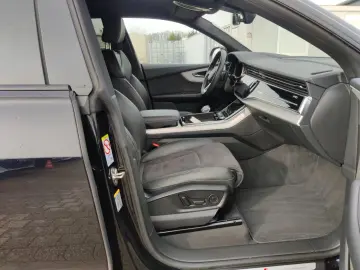 AUDI Q8 50 TDI q. Tiptr. S-Line Edition